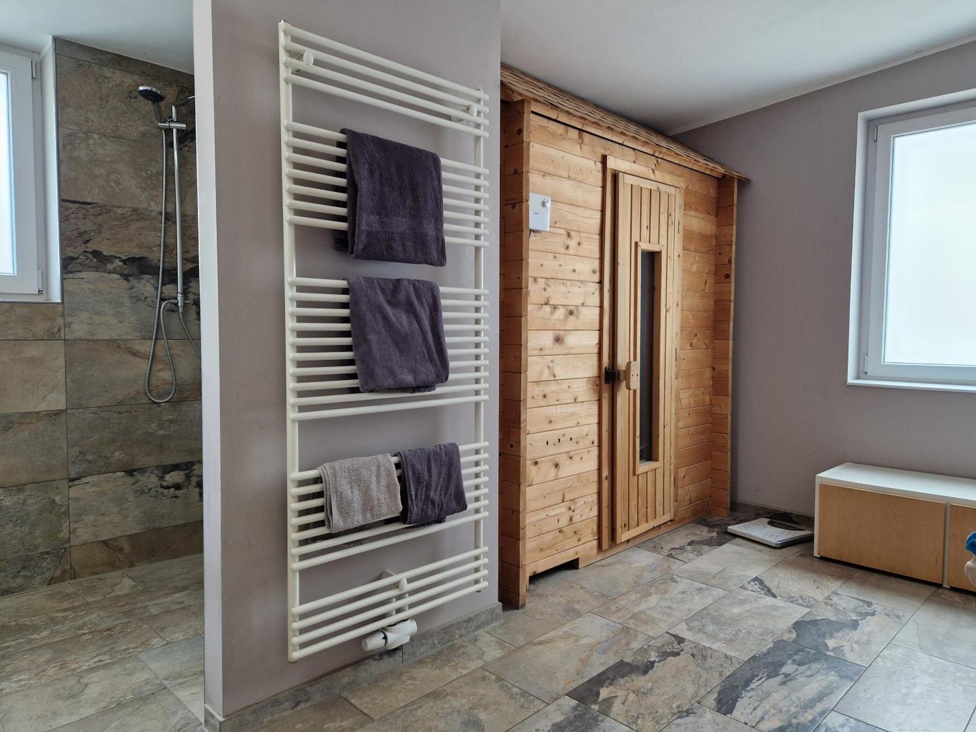 Wohnung Mit Sauna, Garten & Schwimmteich Битигхайм-Бисинген Екстериор снимка